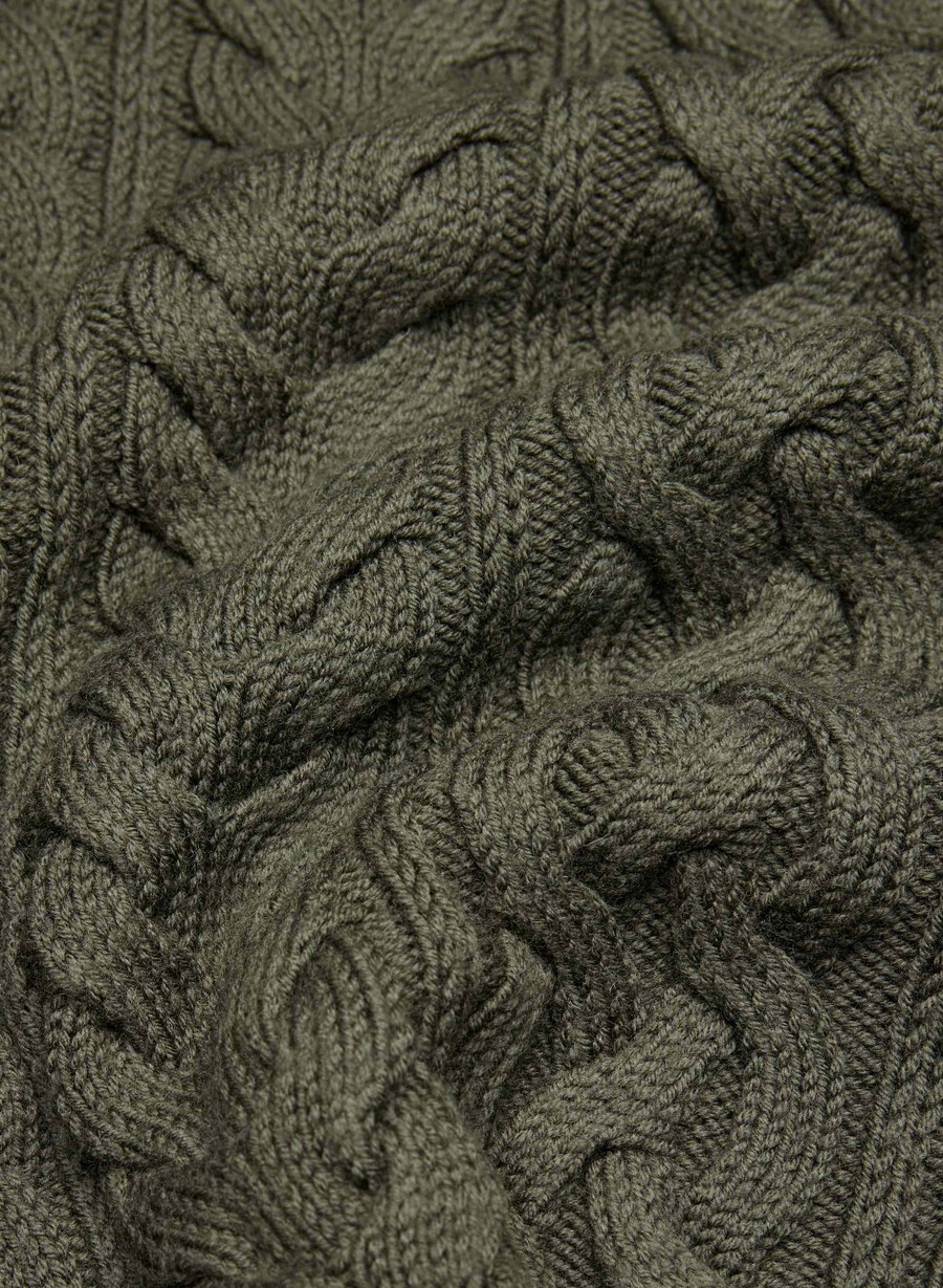 heritage strickpullover aus merinowolle rundhalsausschnitt dunkeloliv