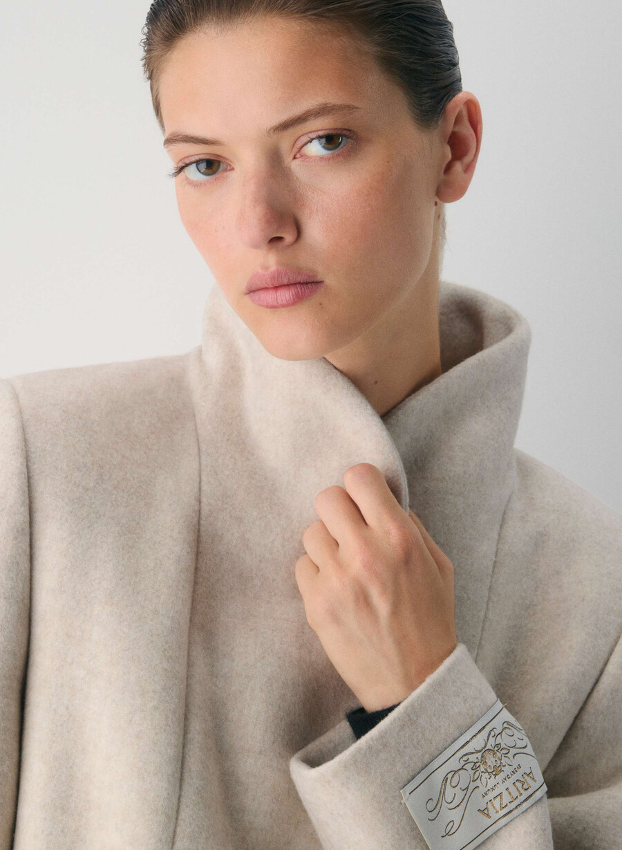 der cocoon-mantel – luxuriöser wollkaschmir heather light oatmeal