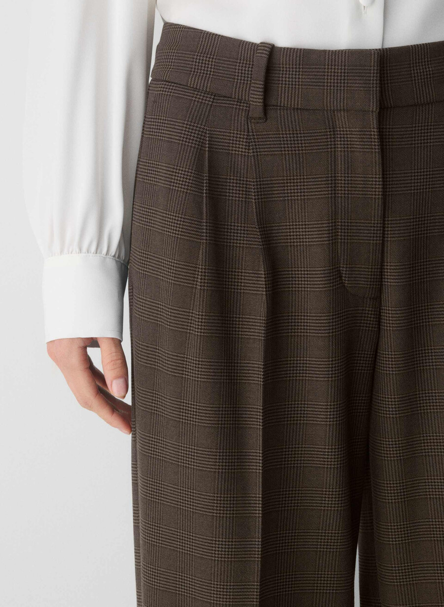 die mühelose hose mit niedrigem bund – twill merle chk cl tph chr