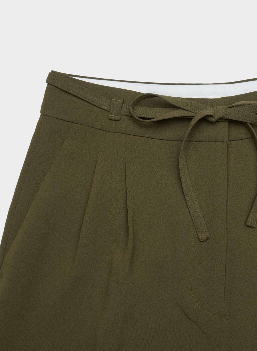 monarch-hose – crepette private green