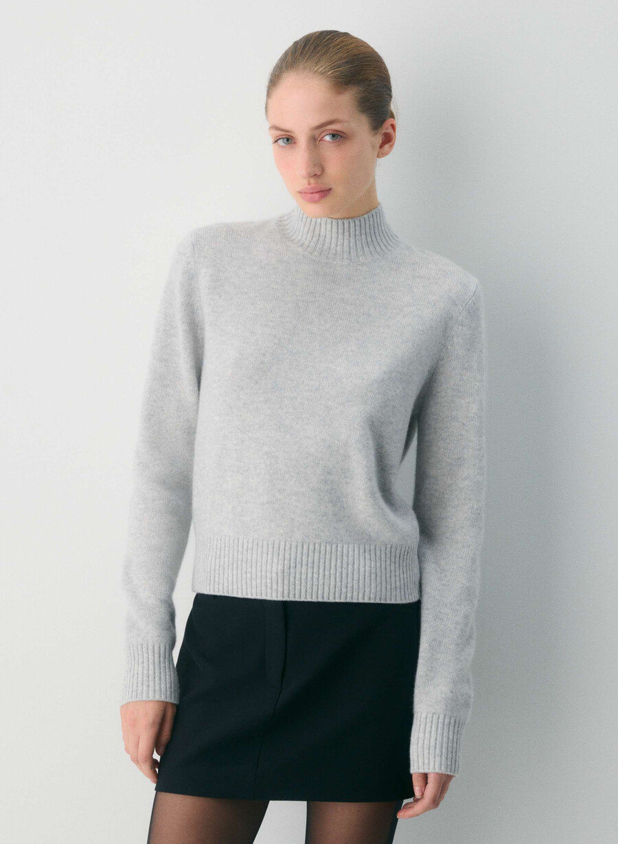 essential cashmere shrunken mockneck heather chrome
