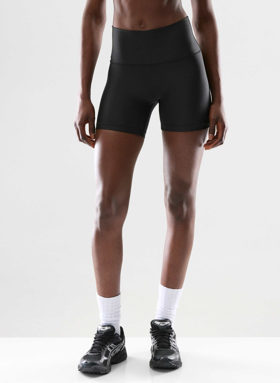 glotone cheeky infinite hi-rise 5 short schwarz