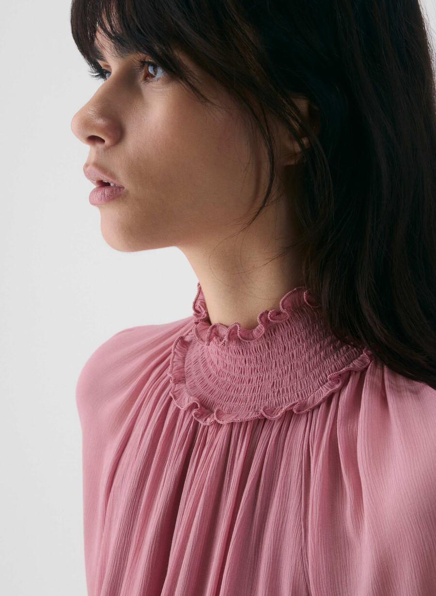 holly kleid gefrorene beeren