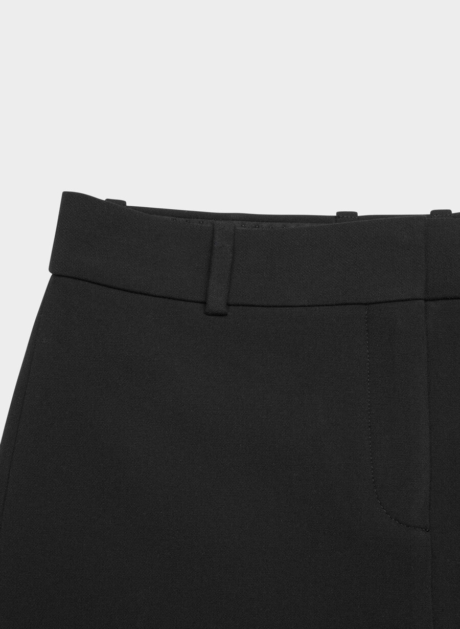 chisel micro skort - reessential black