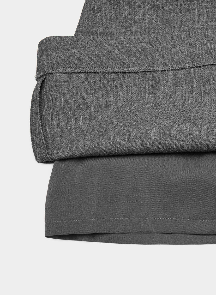 chisel micro skort - reessential heather charcoal