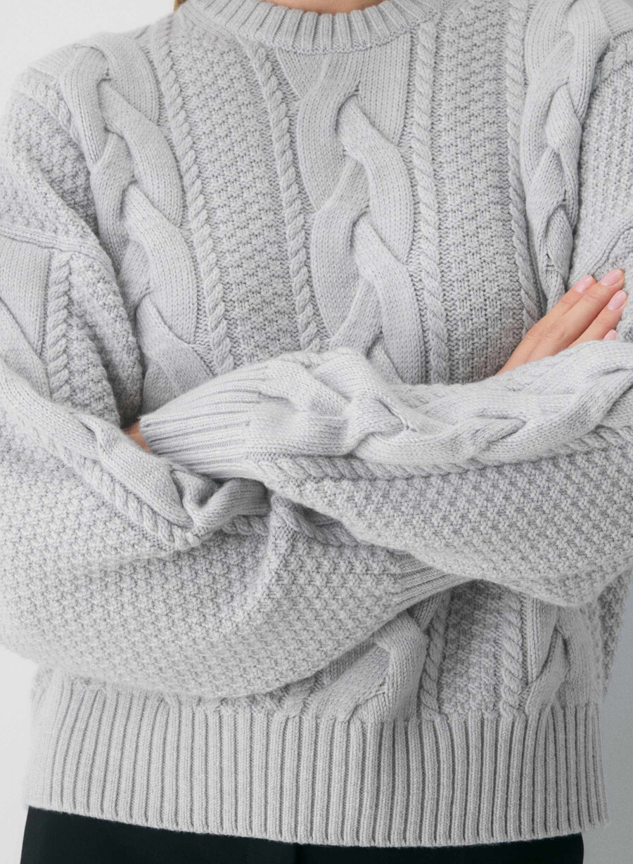 heritage strickpullover aus merinowolle rundhalsausschnitt hochgeschnitten meliertes chrom