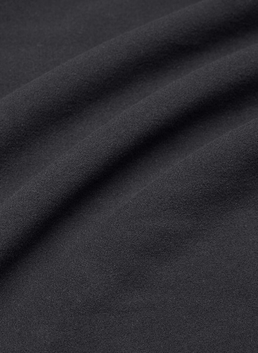 butter essential v-ausschnitt langarmshirt schwarz
