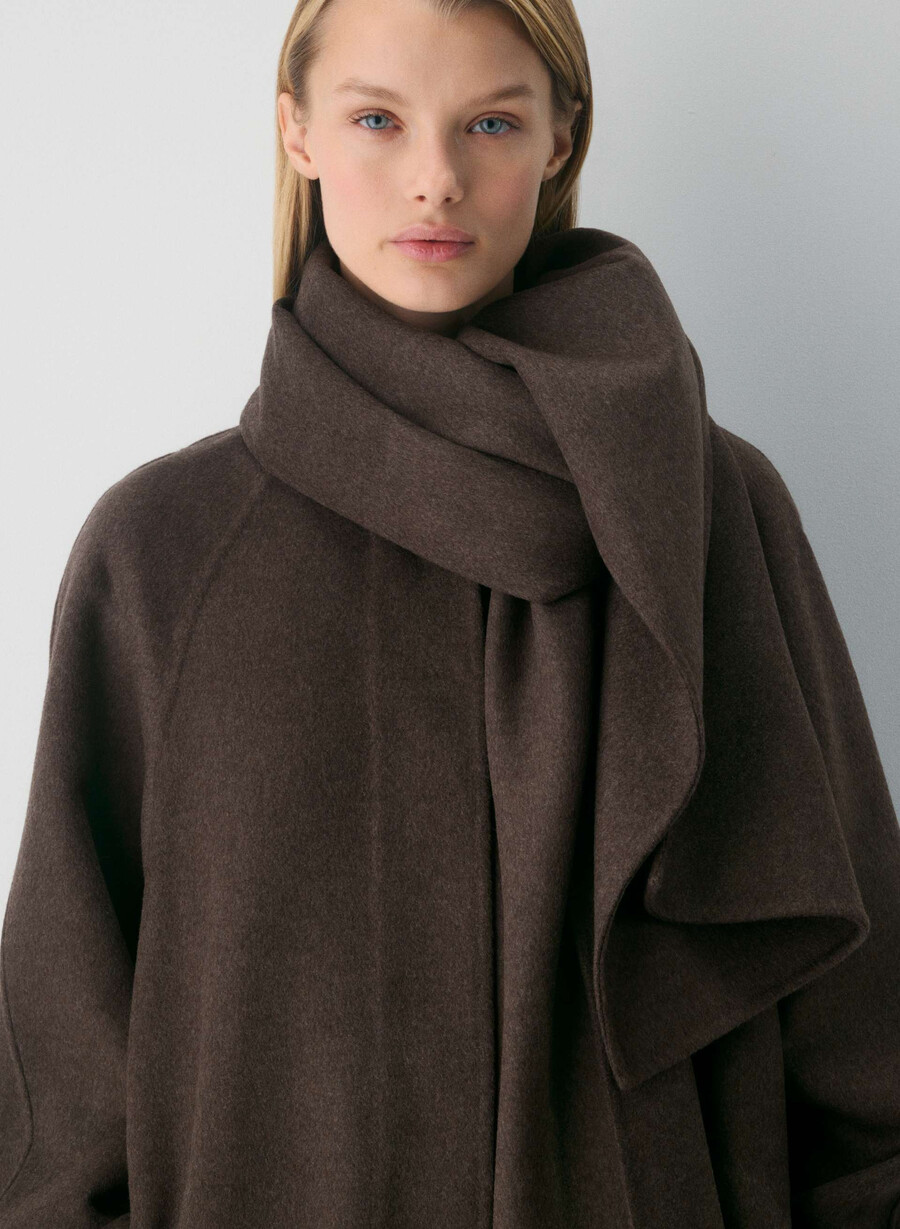 der doppelseitige mantel „embrace – luxe rewool soot