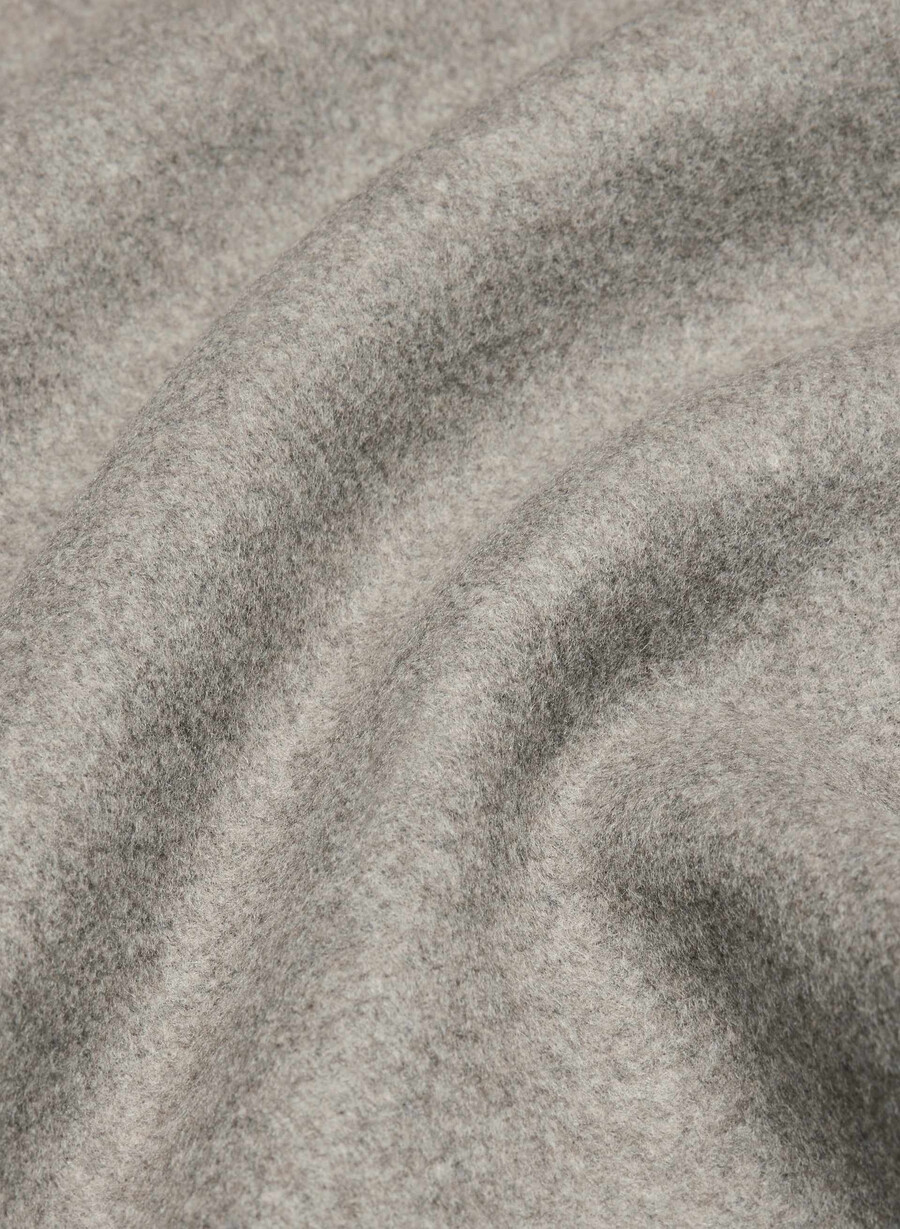 der doppelseitige mantel „embrace – luxe rewool heather dark taupe