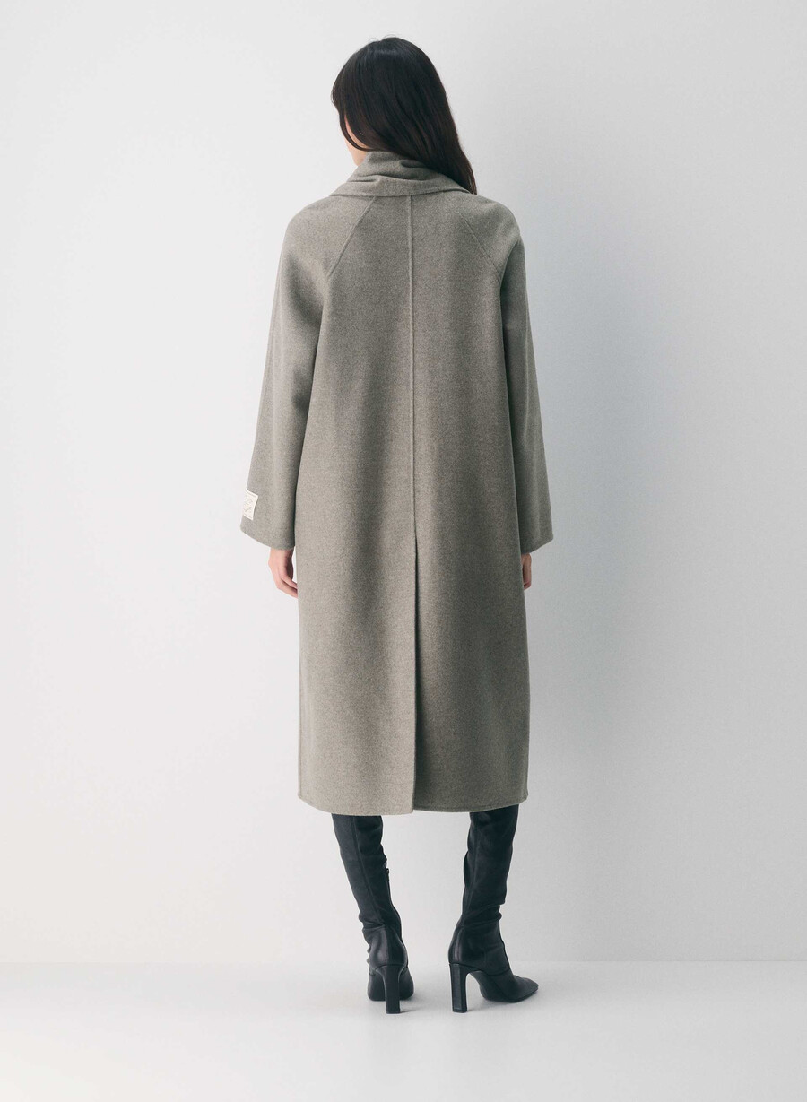 der doppelseitige mantel „embrace – luxe rewool heather dark taupe