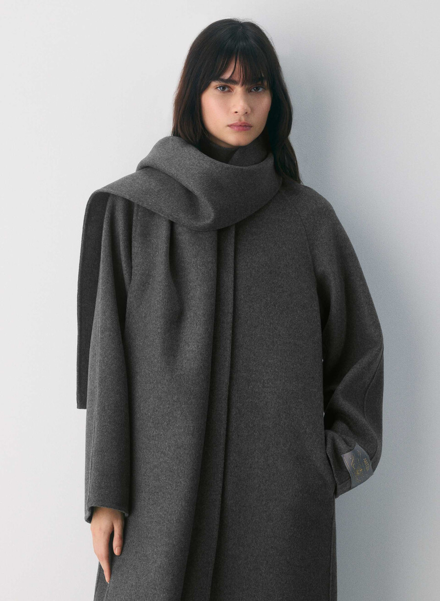 der doppelseitige mantel „embrace – luxe rewool heather charcoal