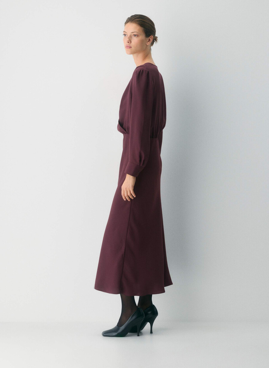 benefizkleid kardamom
