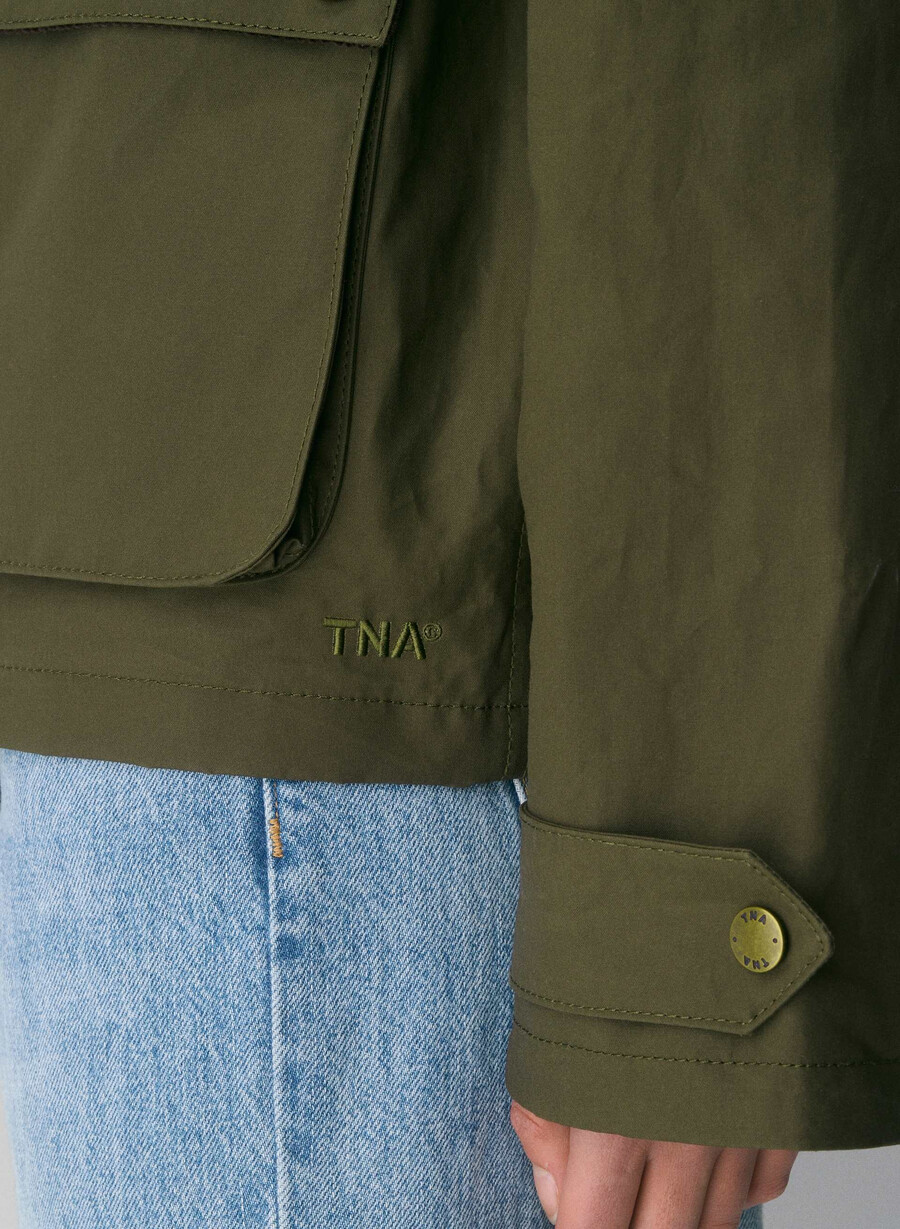 decibel wachsjacke caper green