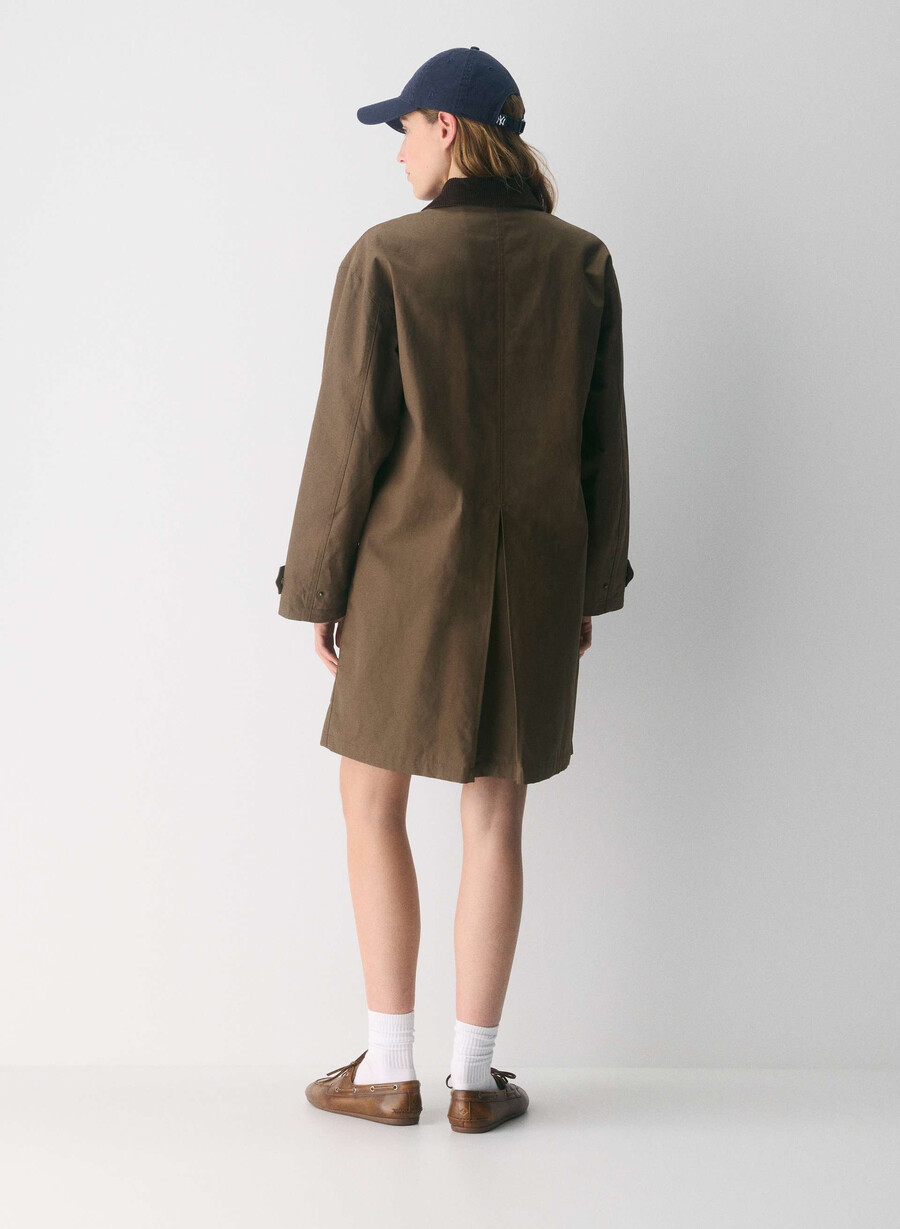 soundwave wachs-trenchcoat ahornbraun