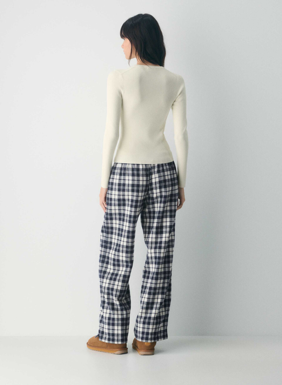 hush sweater hellbirke