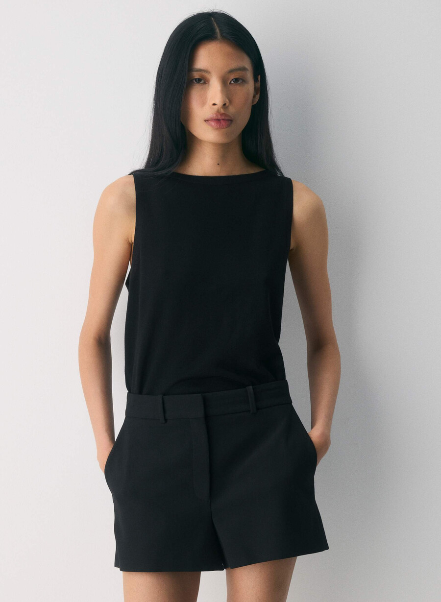 new agency mini short - reessential black