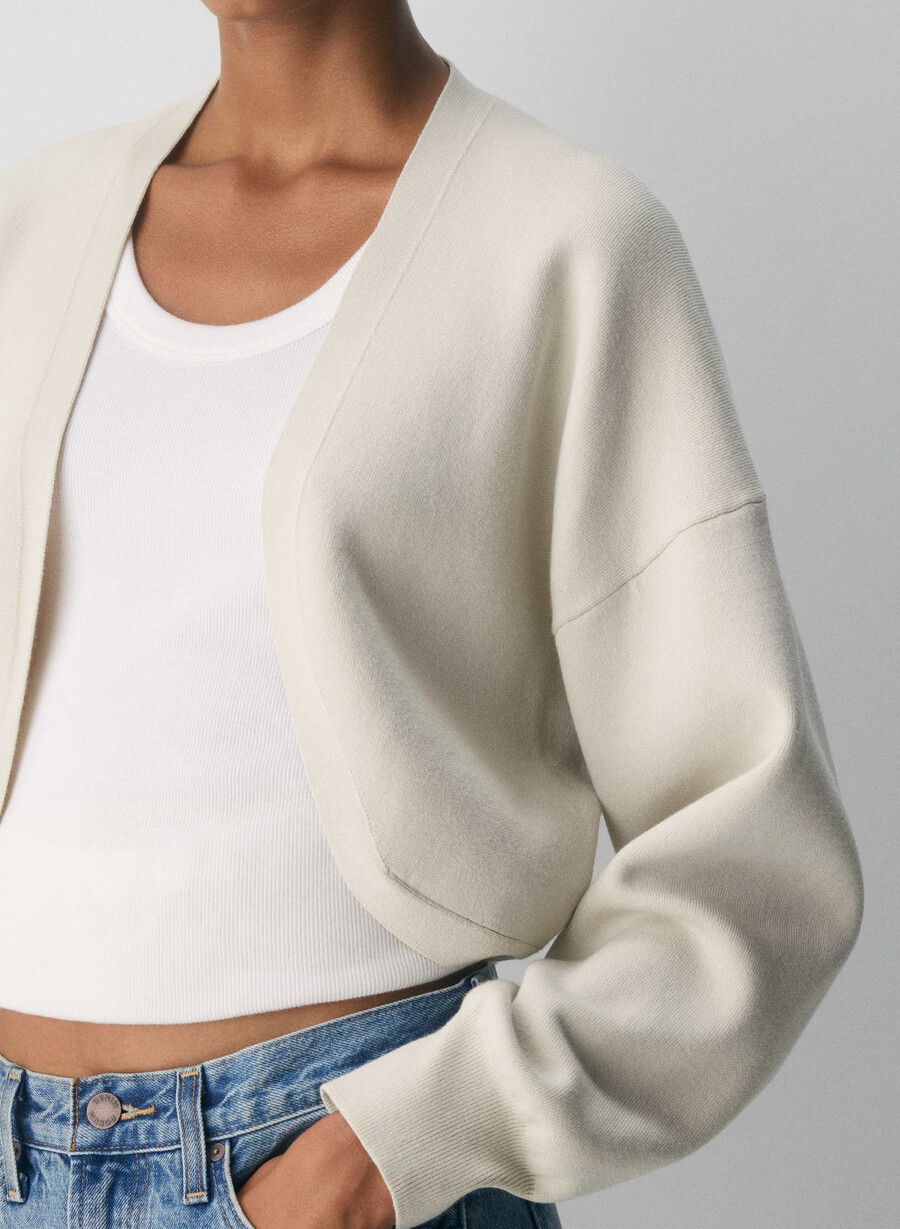 new decision shrug - wonder yarn matte pearl