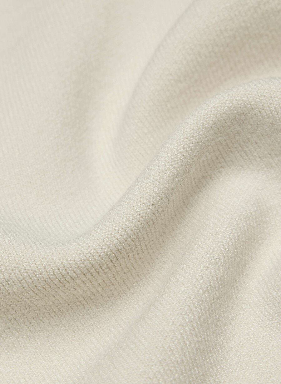 new decision shrug - wonder yarn matte pearl