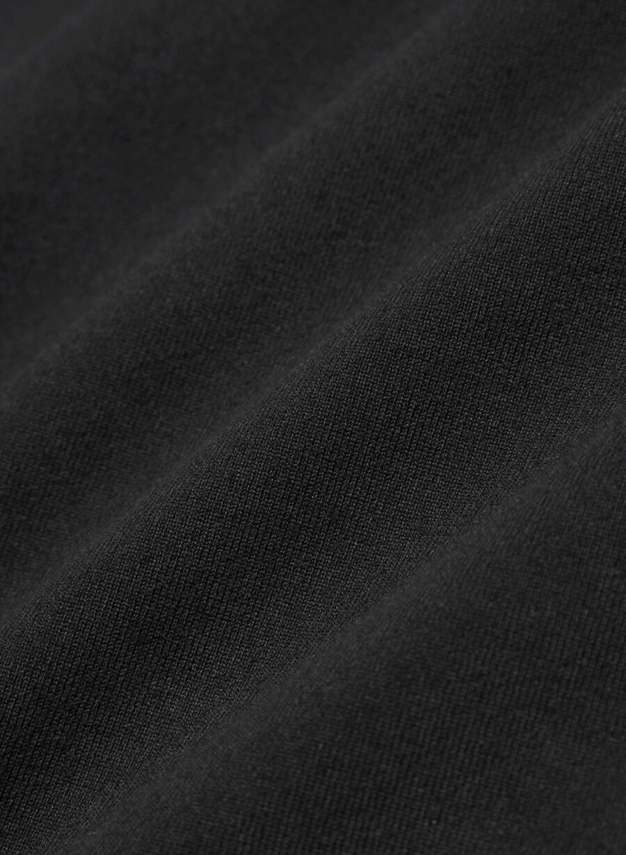 life essential v-ausschnitt body schwarzweiss