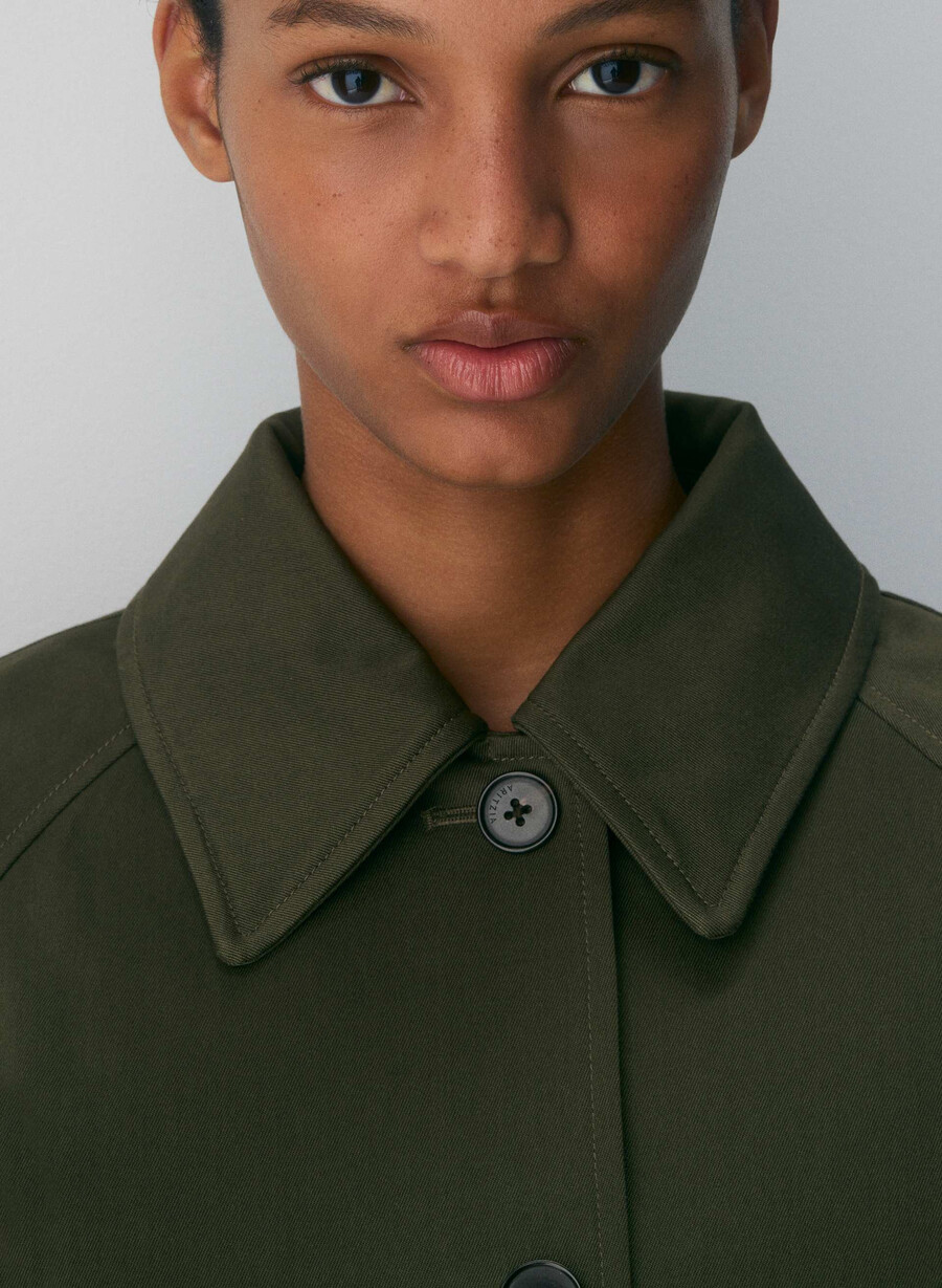 regent kurzer trenchcoat – rich twill dunkeloliv