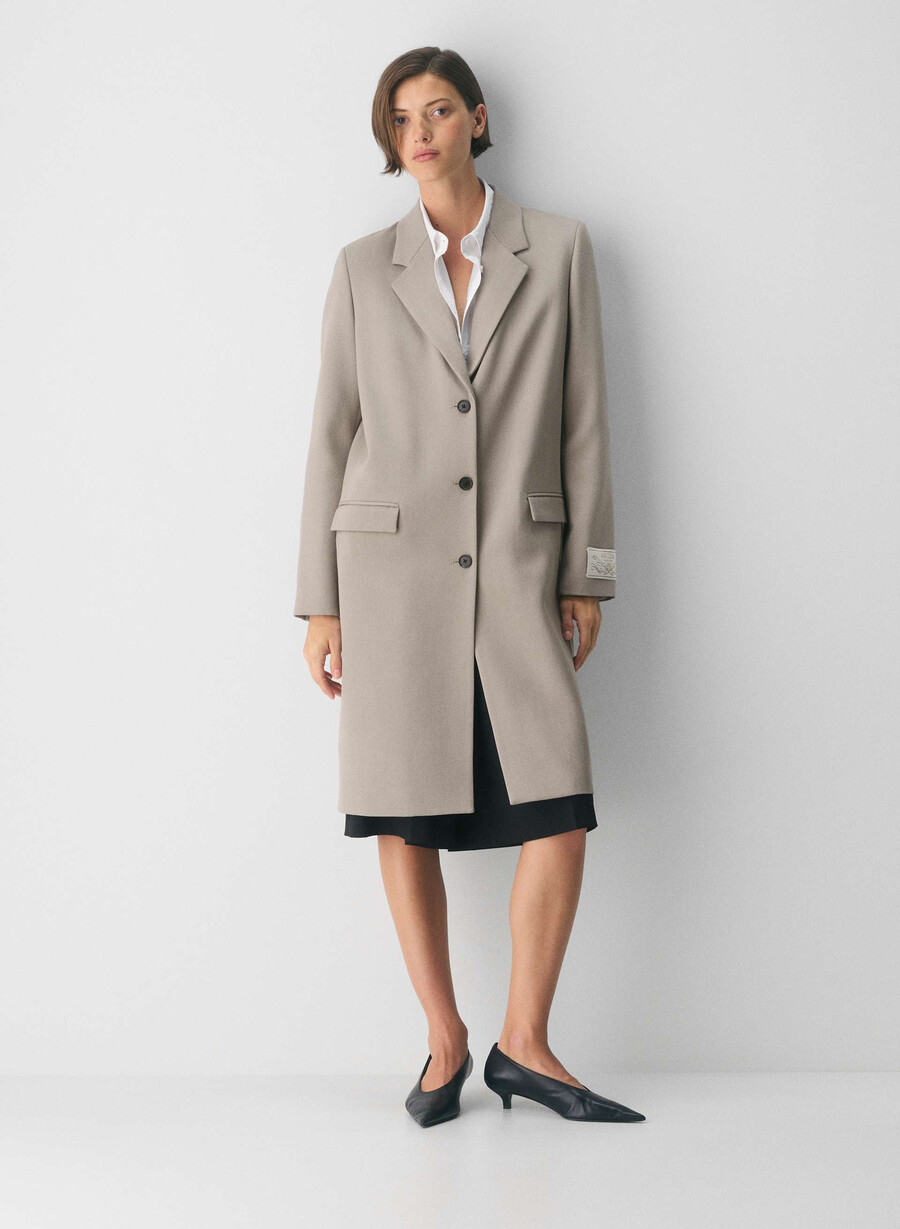 der genre-mantel smoky ash