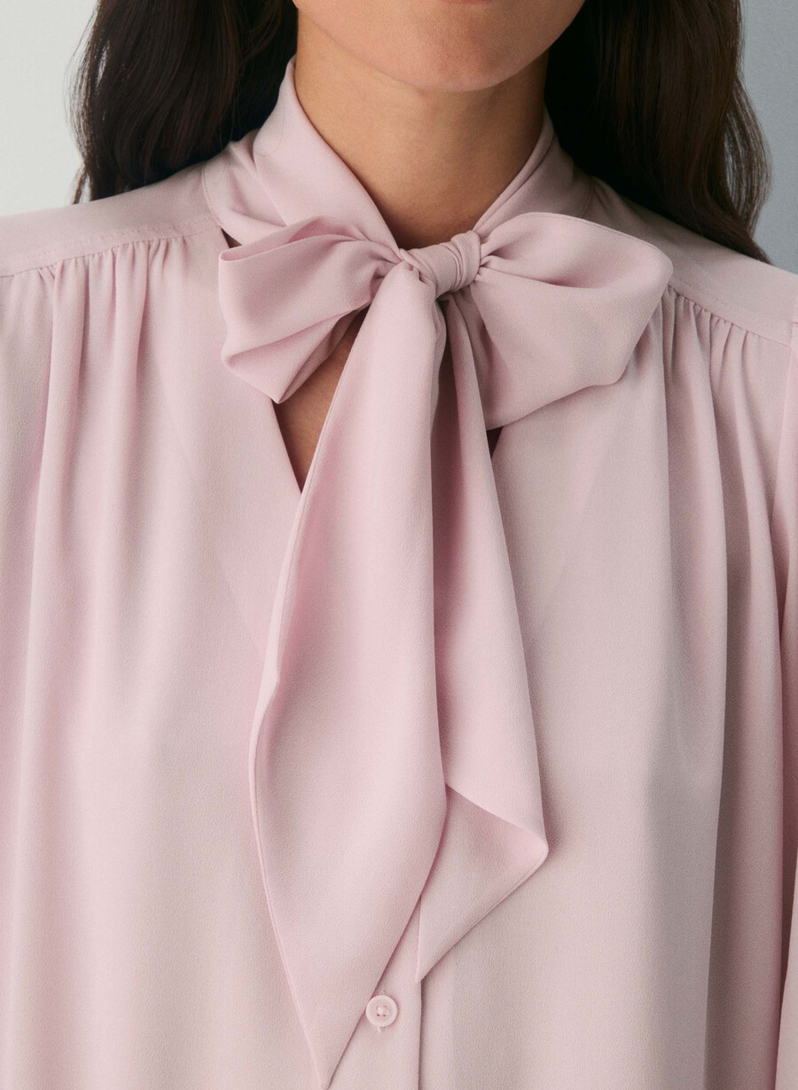 herrenkleid altrosa