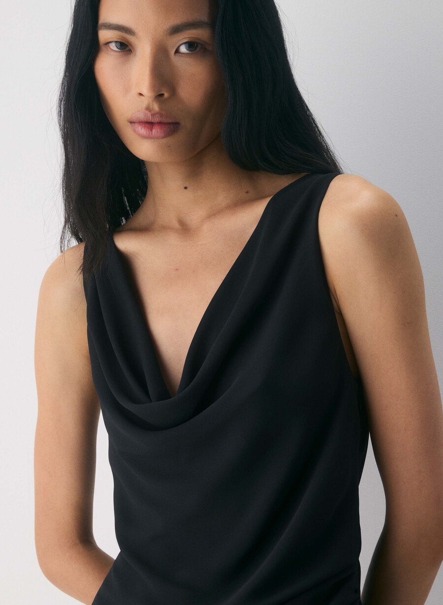 drachenkleid schwarz