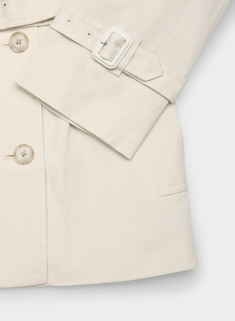 der kurze trenchcoat „the finch – city twill birch