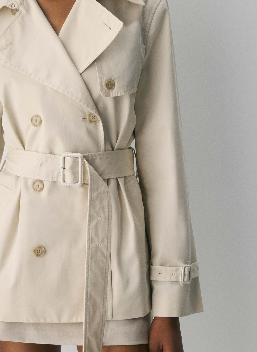 der kurze trenchcoat „the finch – city twill birch