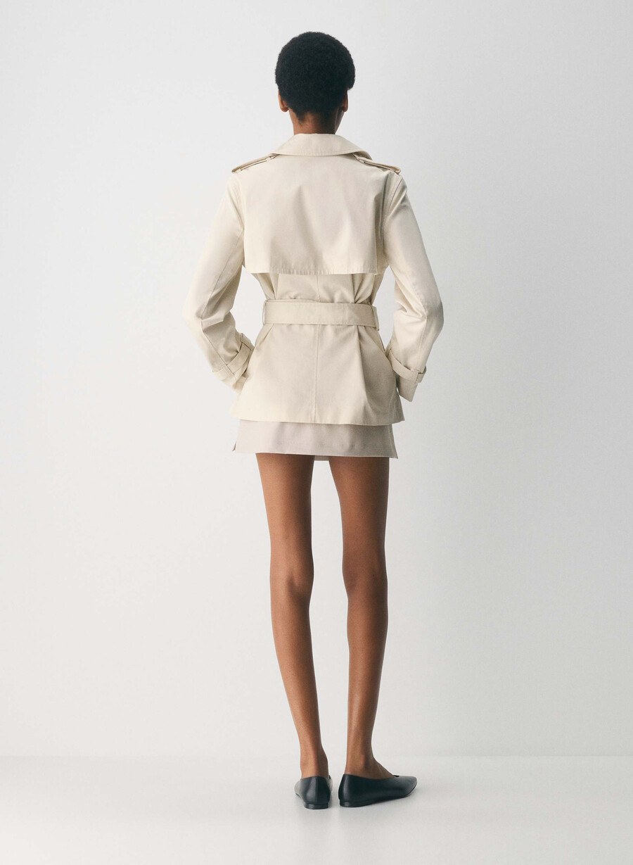 der kurze trenchcoat „the finch – city twill birch