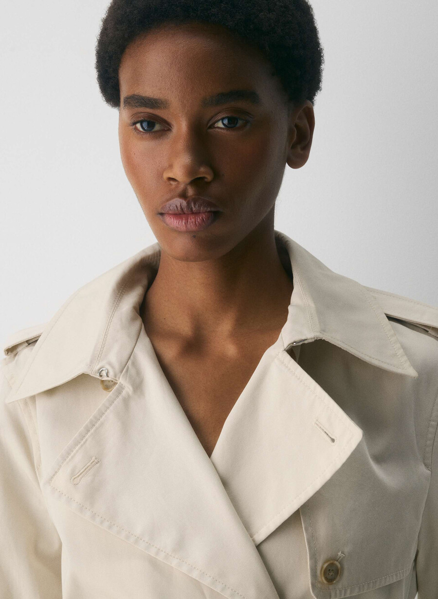 der kurze trenchcoat „the finch – city twill birch