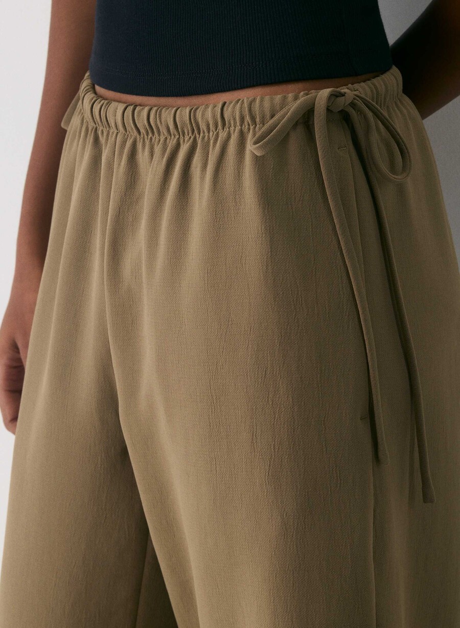 artisan hose – crepette folio braun