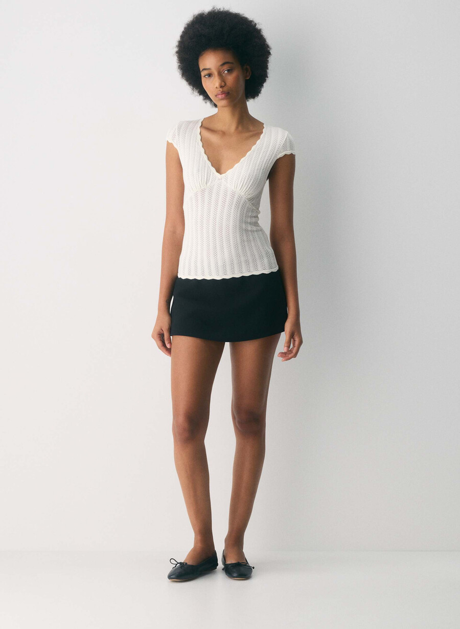 synopsis top - wonder yarn light birch