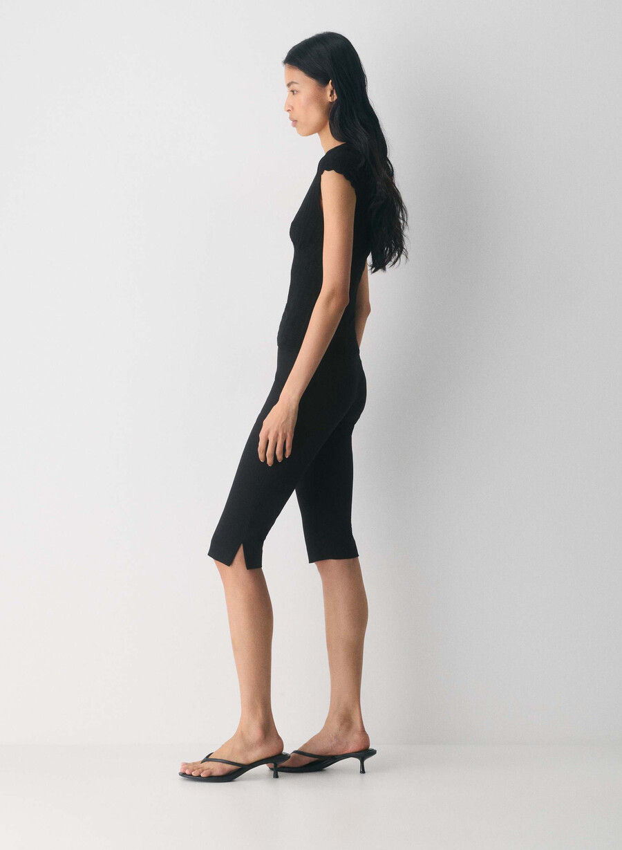 synopsis top - wonder yarn black