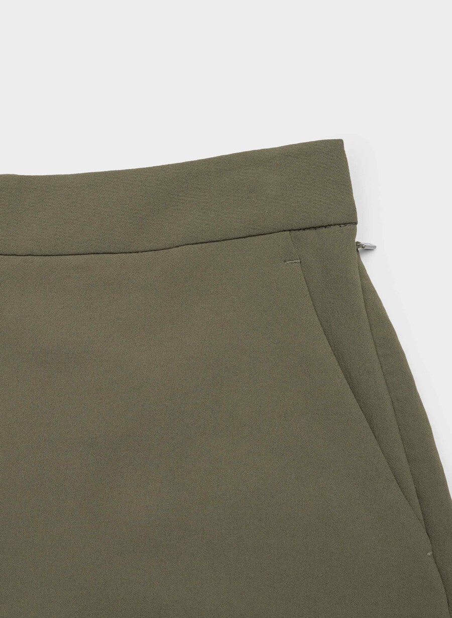 podium hose – crepette dark olive