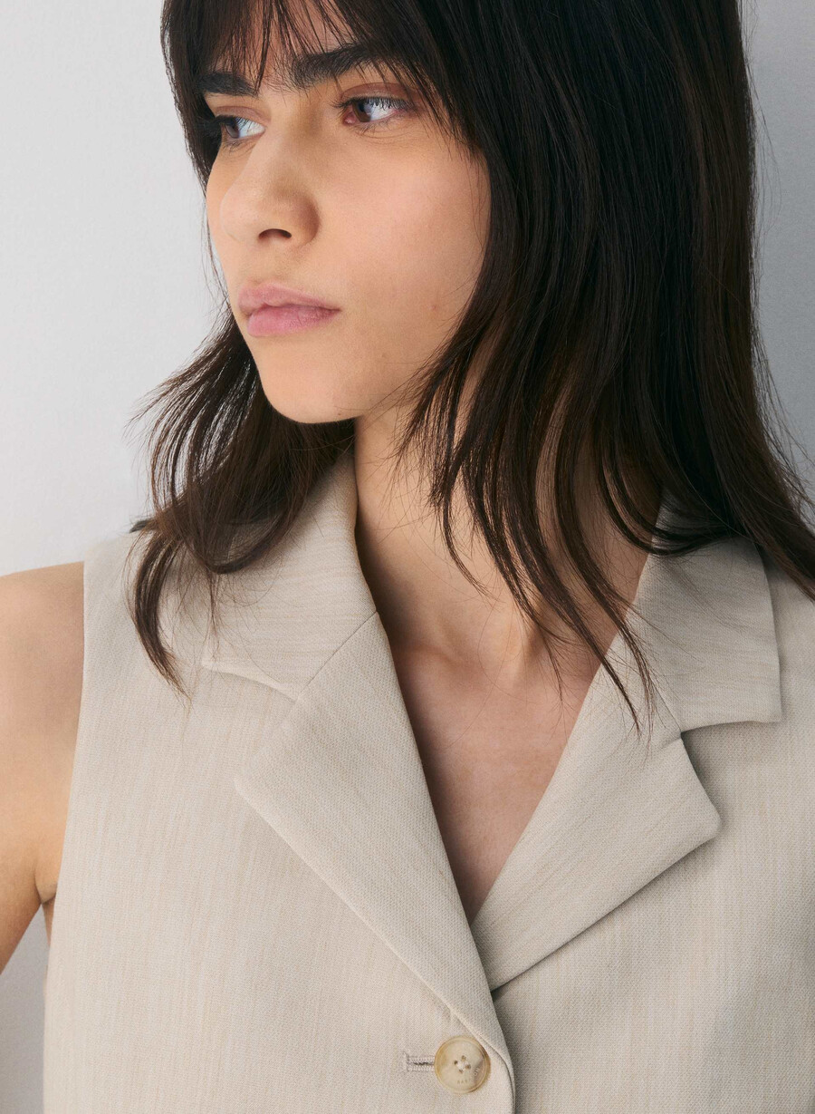 assembly vest - reessential heather matte pearl