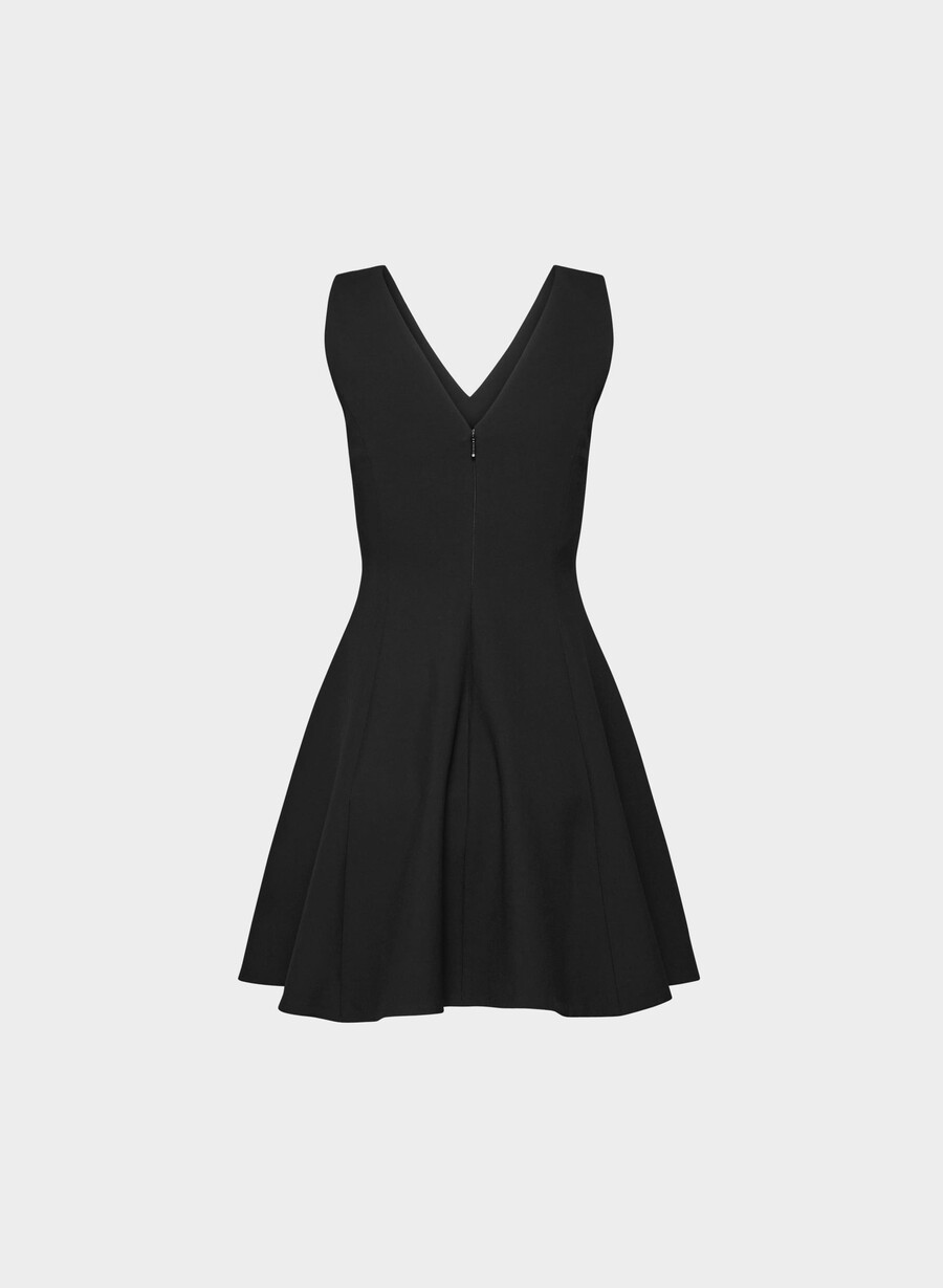 pledge dress – reessential black