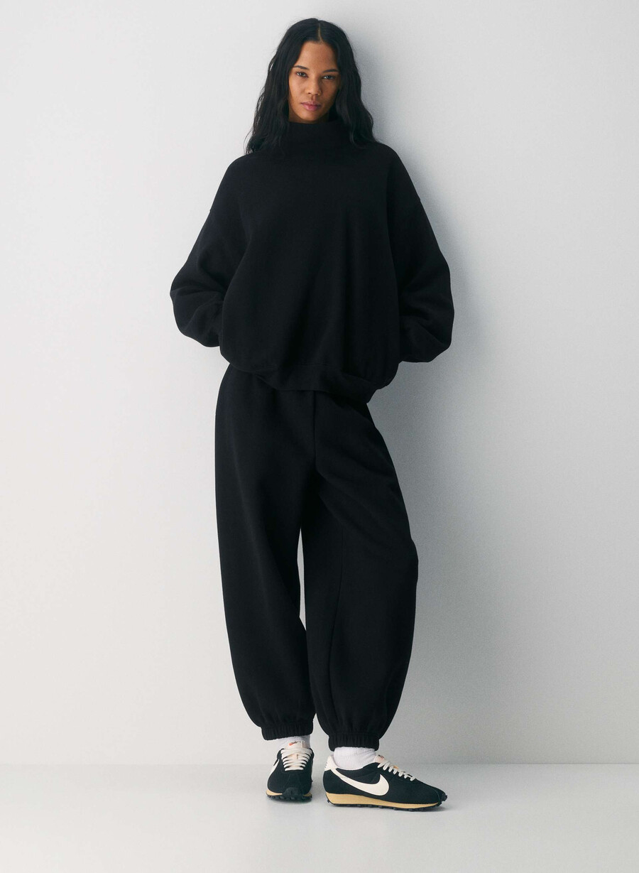 kuscheliges sweatfleece mit mega-stehkragen schwarz
