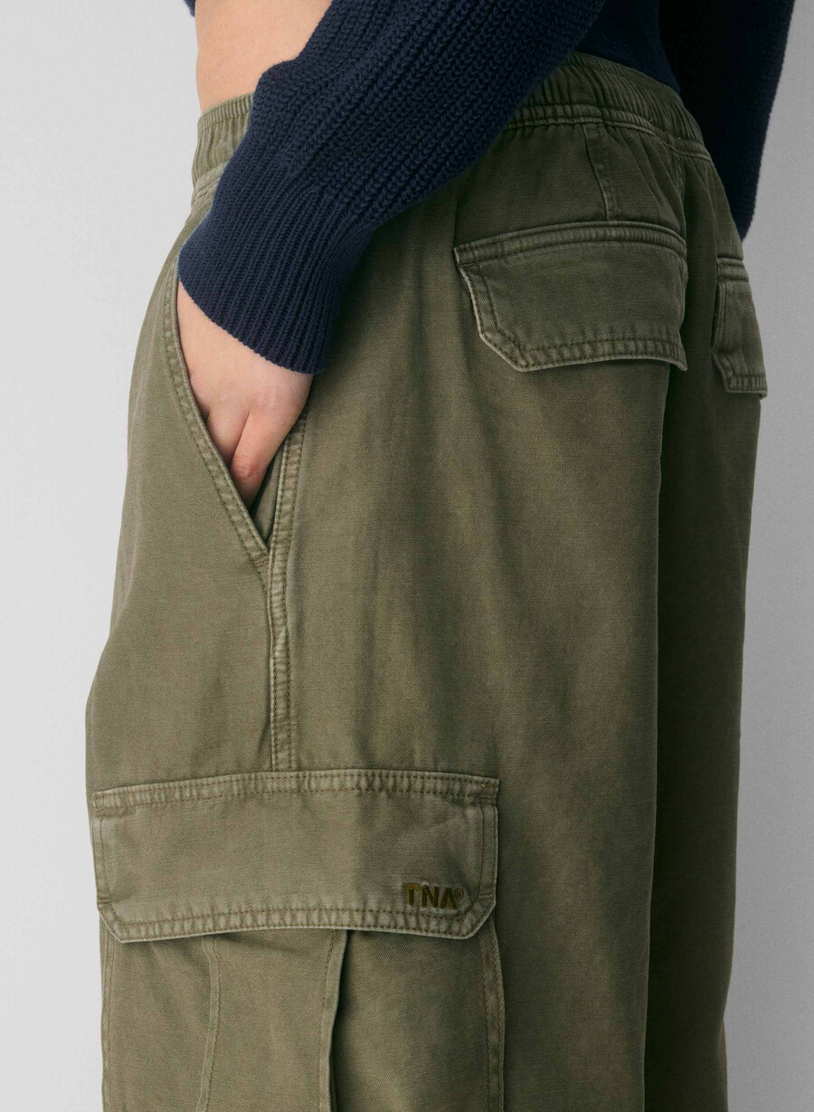 strobe cargo pant lived-in army green
