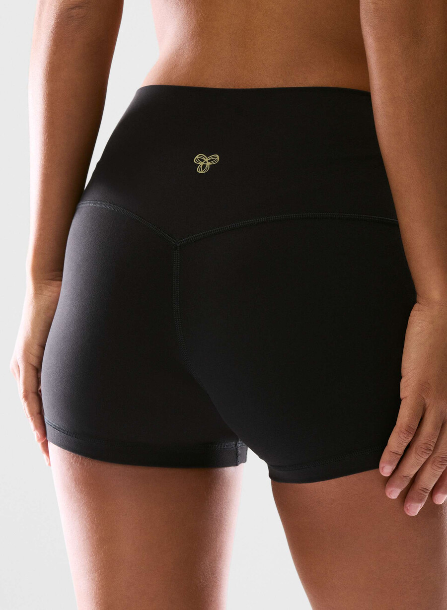 butter cheeky infinite hi-rise 3 short black