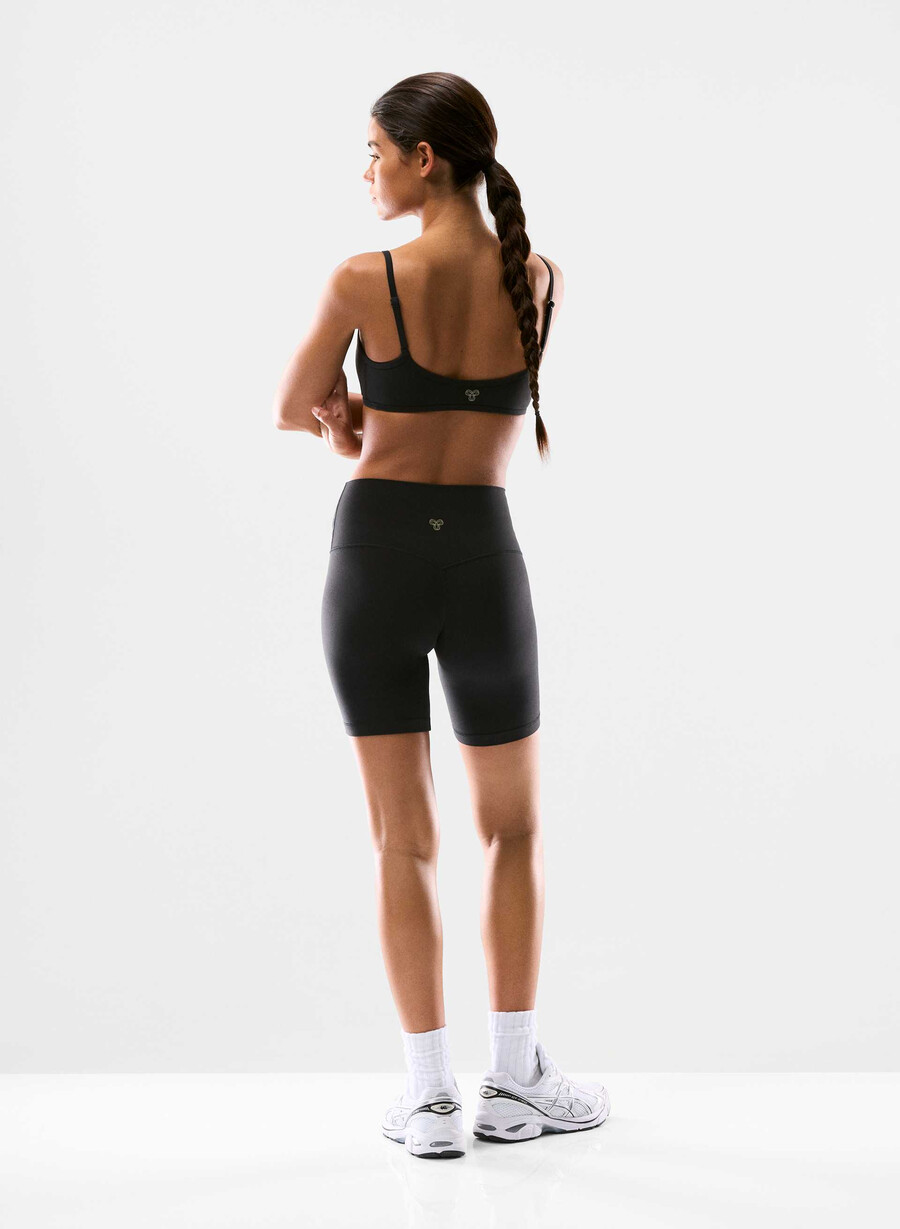 butter cheeky infinite hi-rise 7 short black