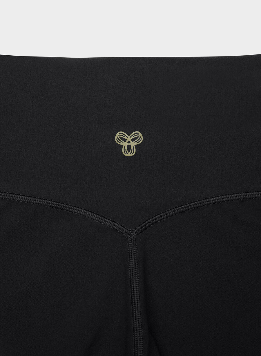 butter cheeky infinite hi-rise 7 short black