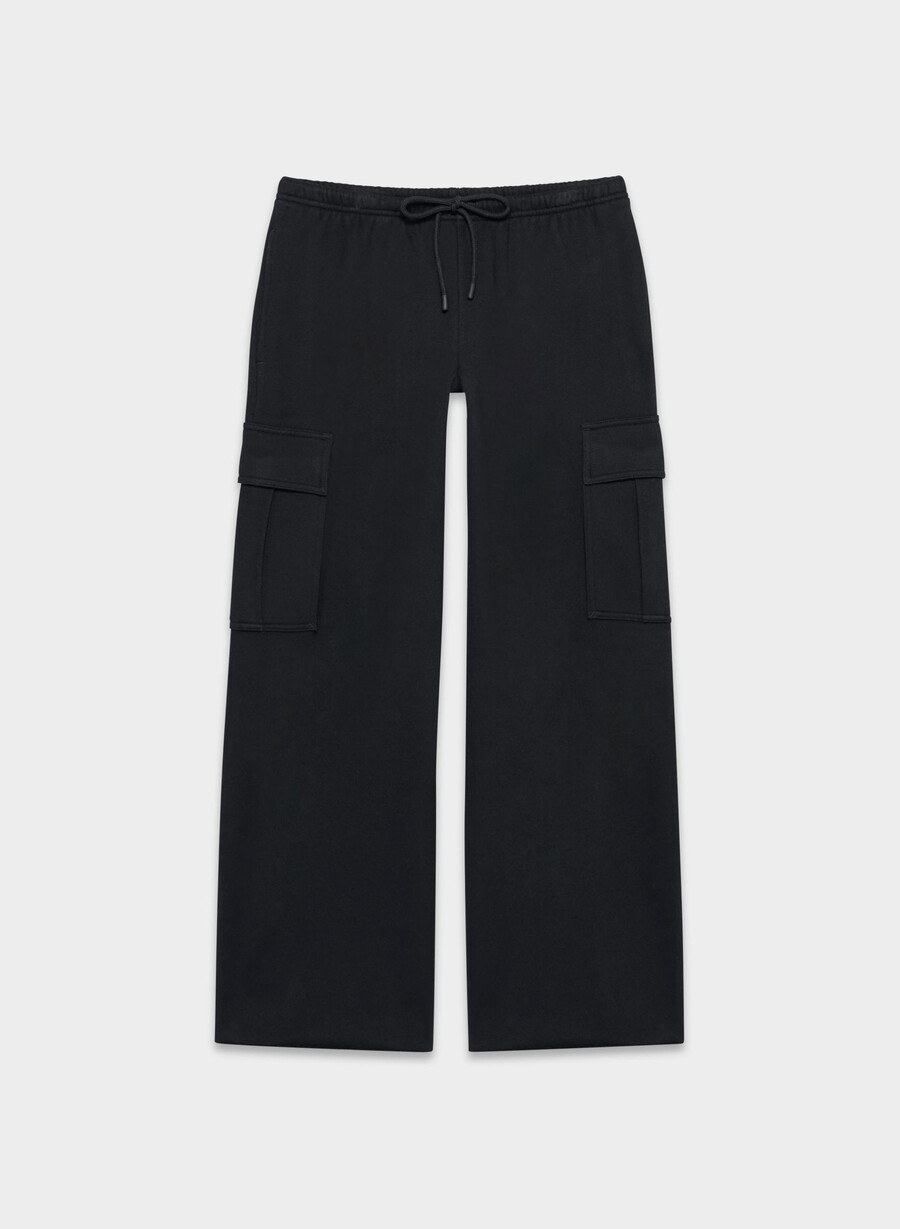 gemütliche fleece-sweatpants mit mega-cargo-effekt schwarz