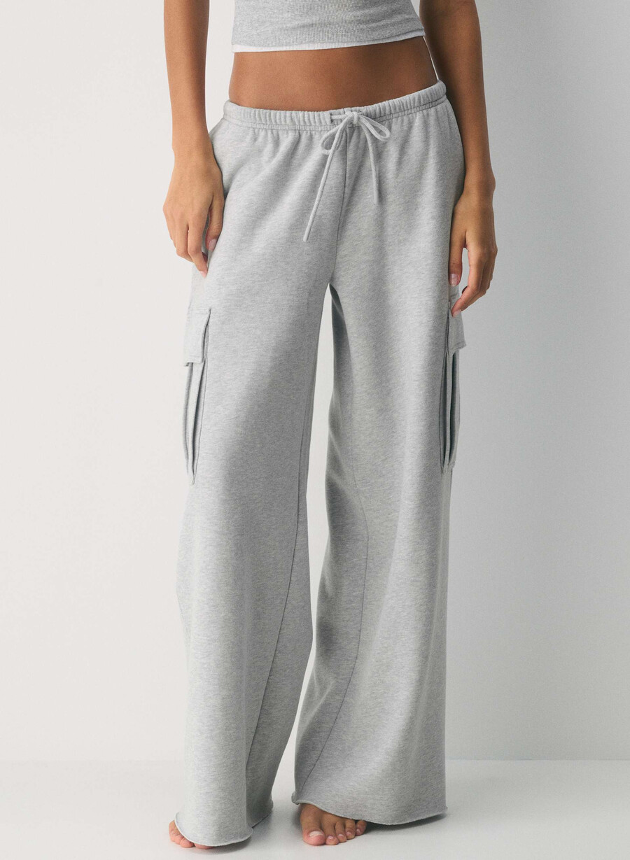 gemütliche fleece-sweatpants mit mega-cargo-schlagpolsterung meliertes chrom