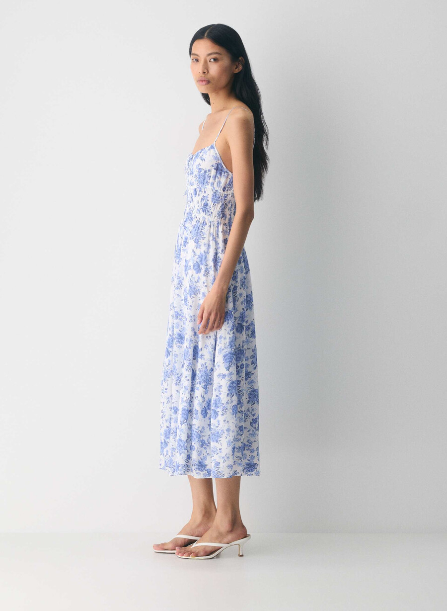 typescript kleid weissblau