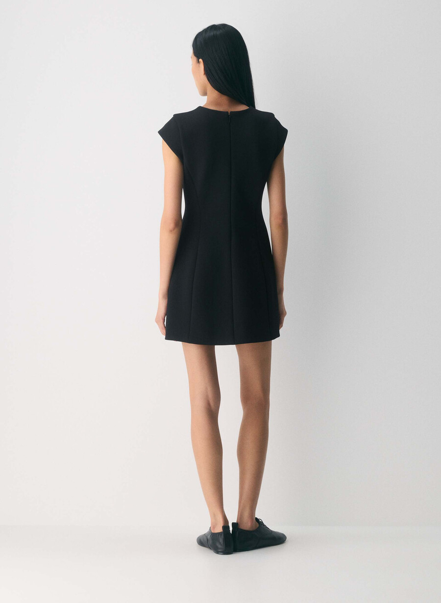 figureknit priesterkleid admiral