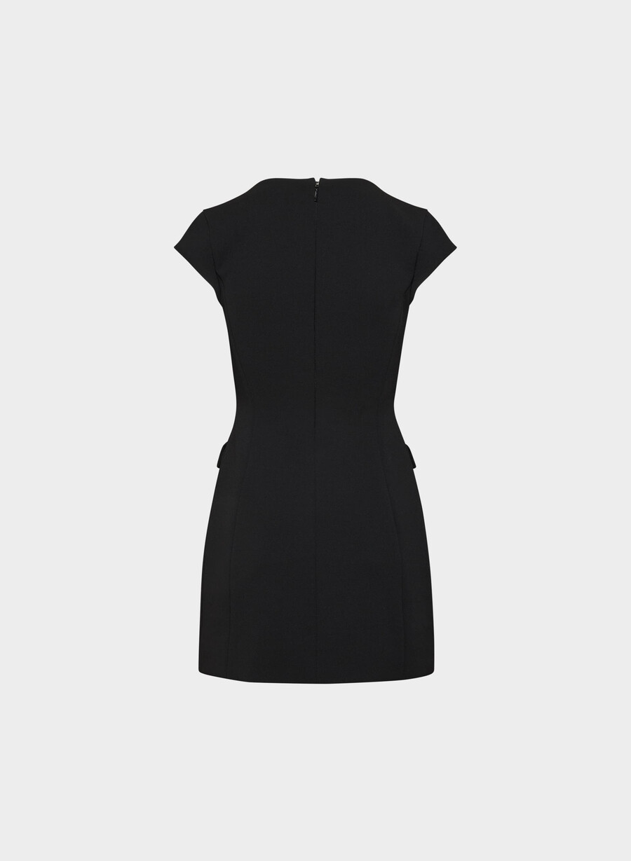 figureknit priesterkleid