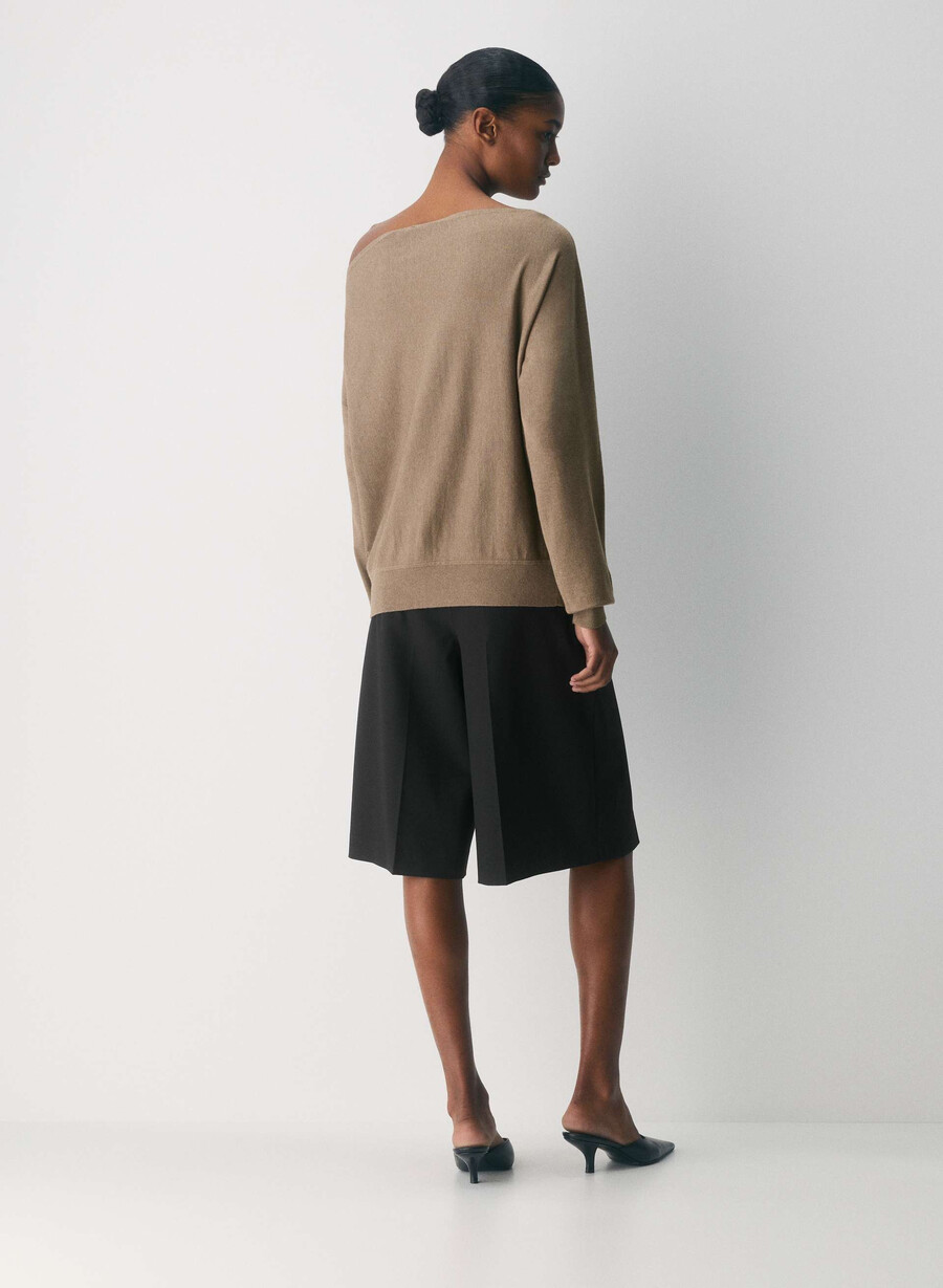 inspiration sweater - wonder yarn matte pearl