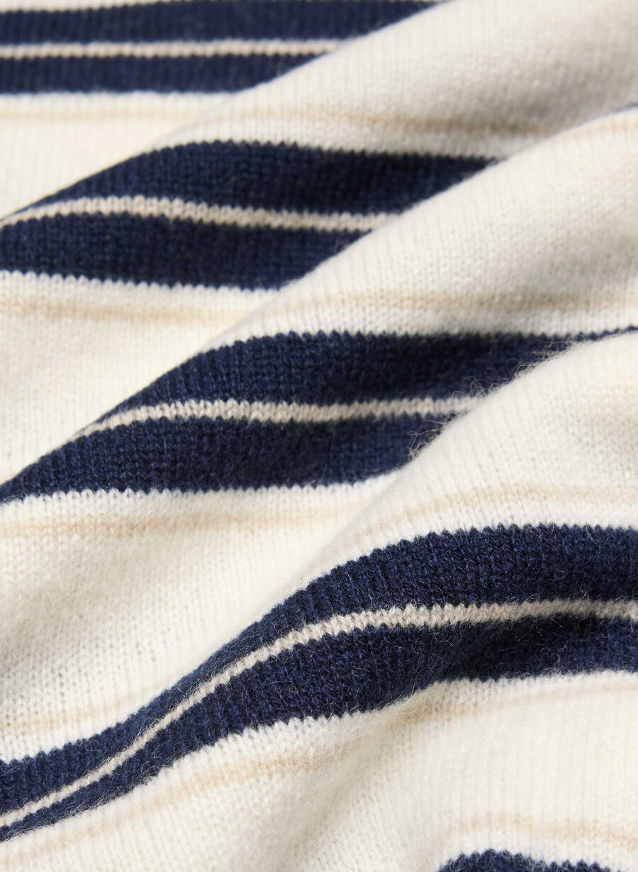 bare cashmere kurzarm-cardigan mit rundhalsausschnitt hellbirkeadmiral