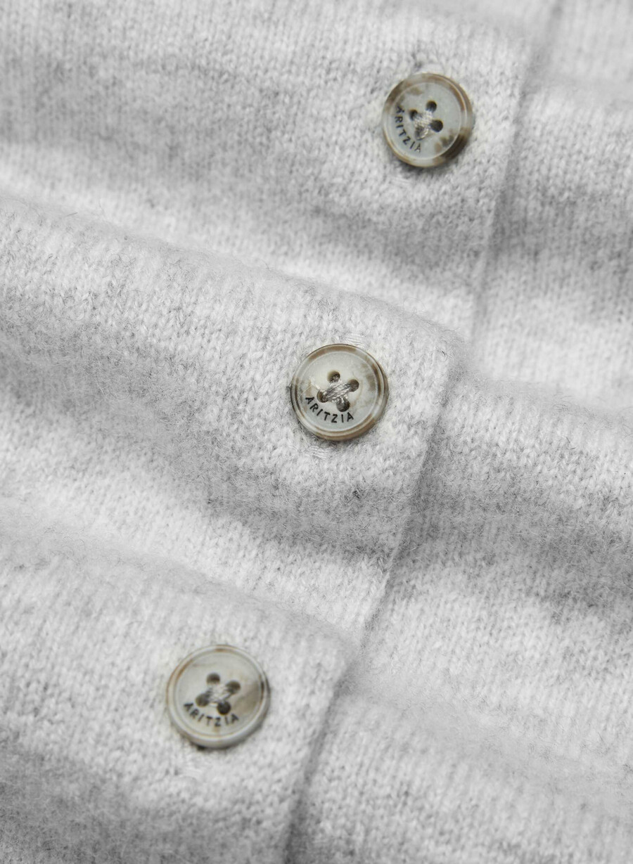 bare cashmere kurzarm-cardigan mit rundhalsausschnitt heather chrome